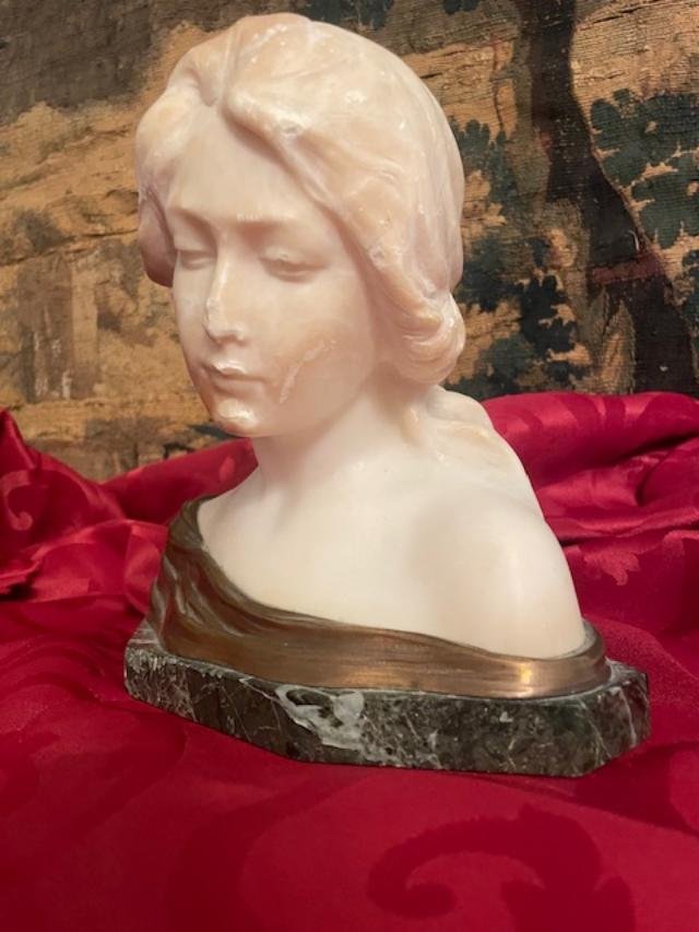 Bust Of A Young Woman On A Marble Base, Circa 1900-photo-2