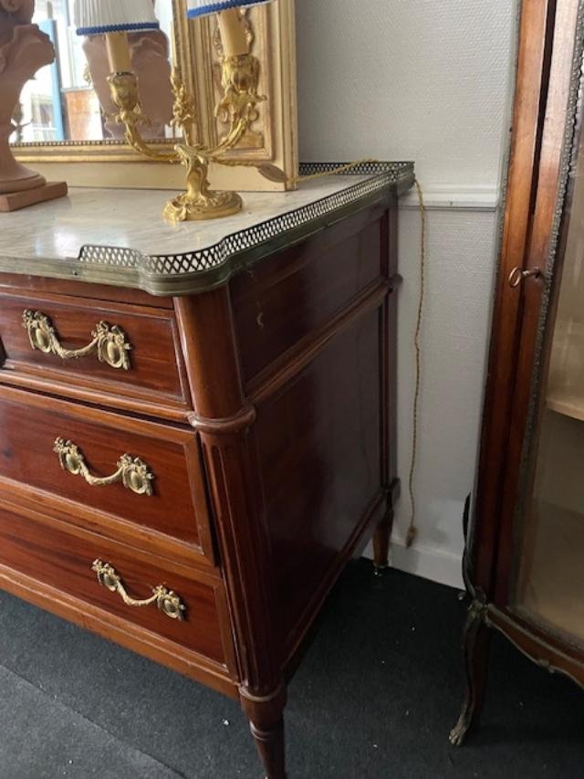 Louis XVI-era Mahogany Chest Of Drawers-photo-1