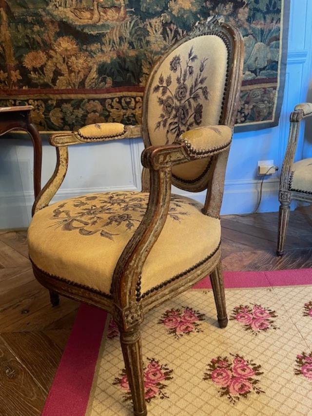 Pair Of 18th-century Armchairs With Medallion-shaped Backs In The Louis XVI Style-photo-4