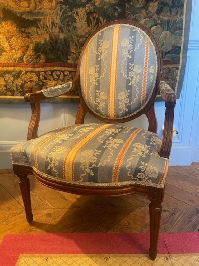 Grand dossier plat d'époque Louis XVI
