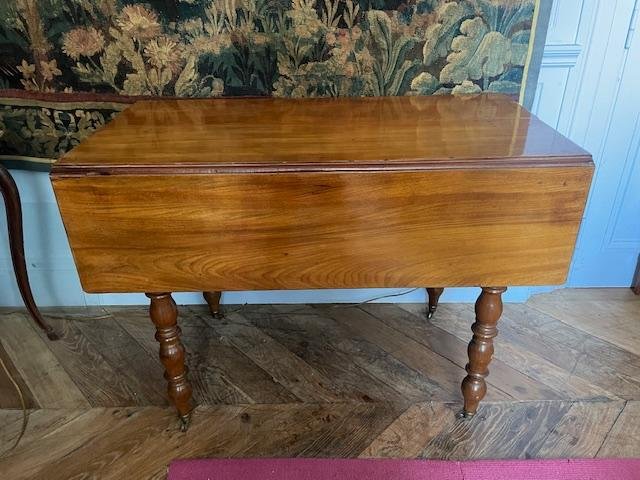 Restored Antique Mahogany Folding-top Table-photo-3
