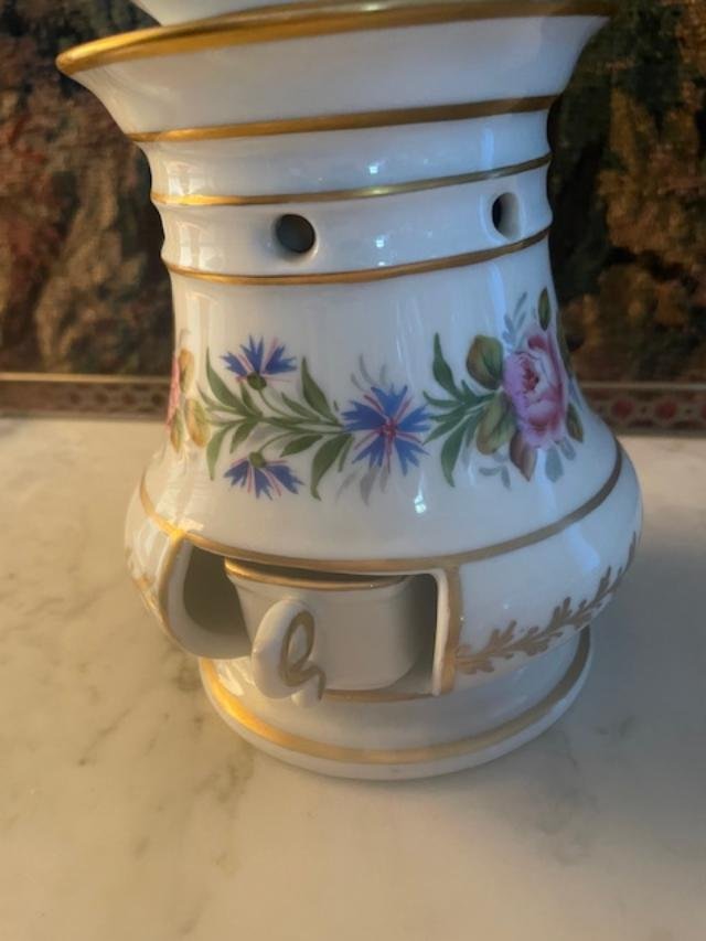 Porcelain Teapot With Floral Design-photo-3