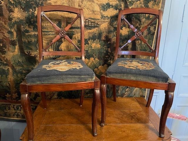 Paire de chaises en acajou d'époque Restauration
