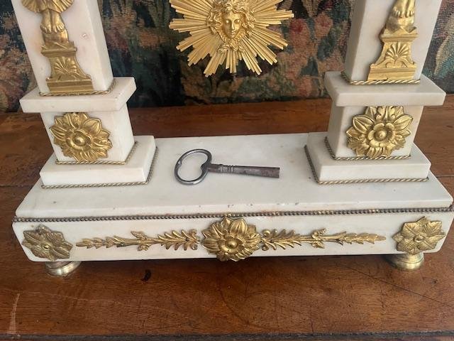Importante pendule portique fin 18 ème d'époque Directoire-photo-5