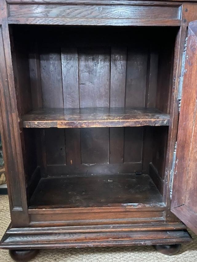 18th-century Sideboard Made Of Natural Wood.-photo-5