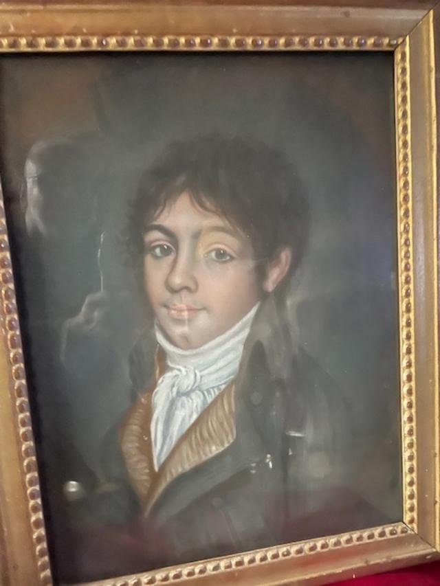 A Charming Pair Of Pastel Portraits From The Directoire Period-photo-1