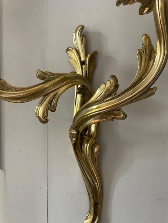 Pair Of Louis XV Wall Sconces In Gilded Bronze-photo-3