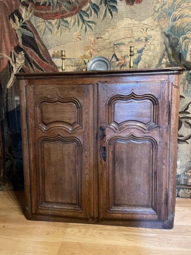 Buffet de boiserie en bois naturel