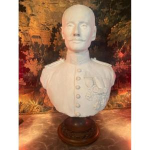 Important Plaster Bust Representing A Soldier