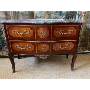 Commode en marqueterie de style Louis XV