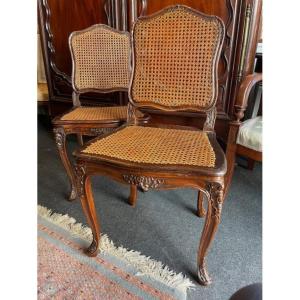 Paire de chaises 18 ème cannées en bois naturel d'époque Louis XV