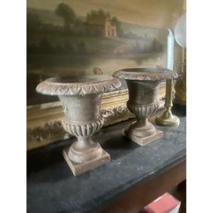 Paire de vases Médicis en fonte
