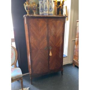 Petite armoire en bois de placage début 19 ème.