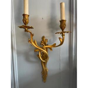 Deux ou quatre appliques en bronze doré et ciselé de style rocaille ,