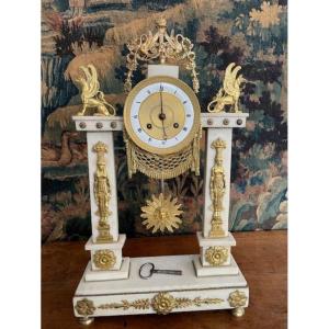 Importante pendule portique fin 18 ème d'époque Directoire