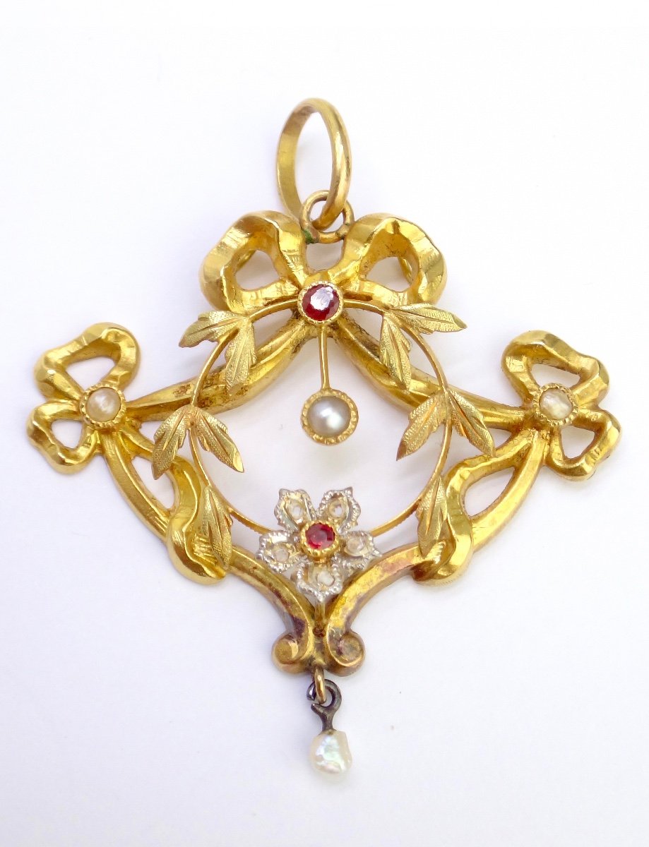 Louis XVI Style Pendant In 18k Gold 19th Century