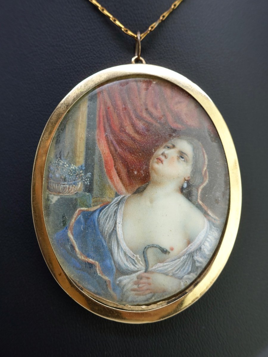 Médaillon pendentif en Or 14K orné d'une miniature à " La mort de Cléopâtre " époque XIXe-photo-4