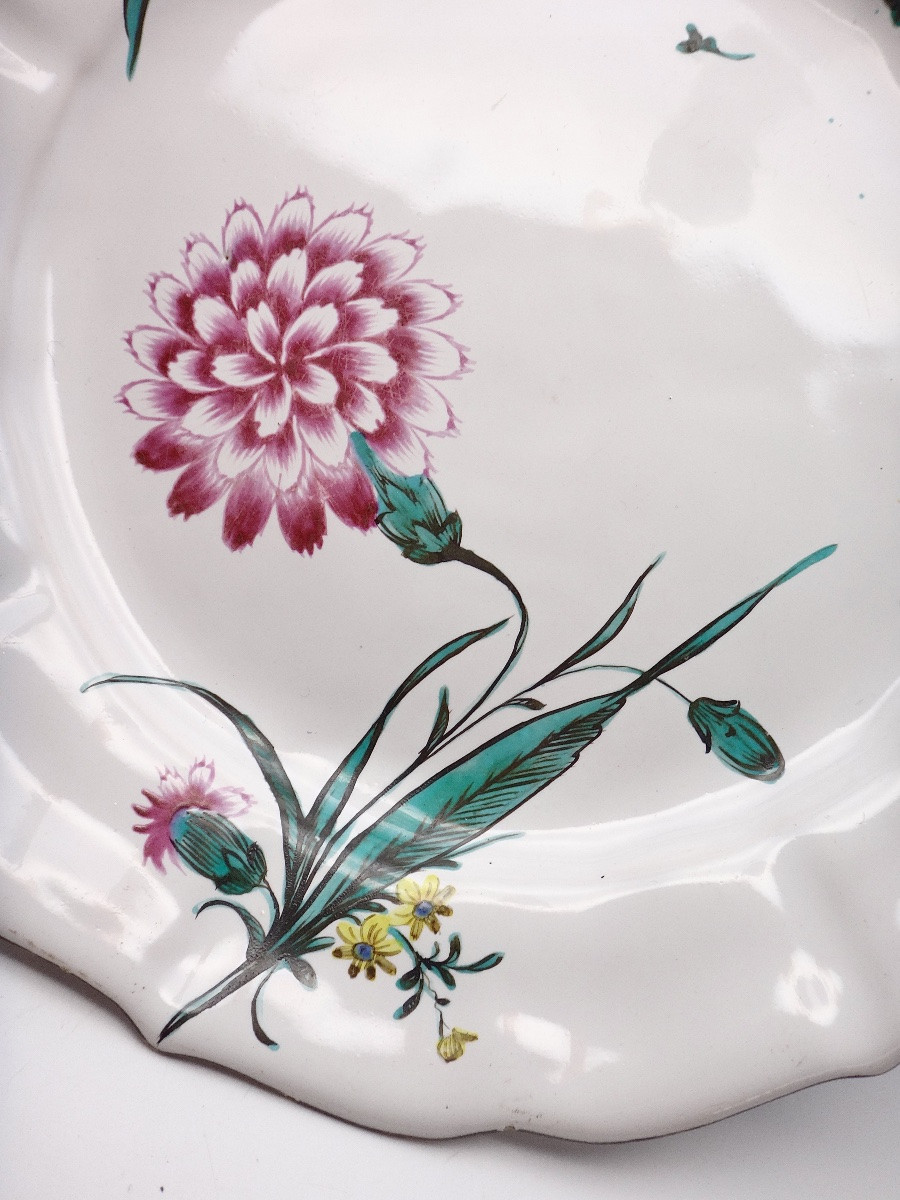 Assiette en faïence polychrome jeté de fleurs ( Marseille ) époque XVIIIe-photo-4