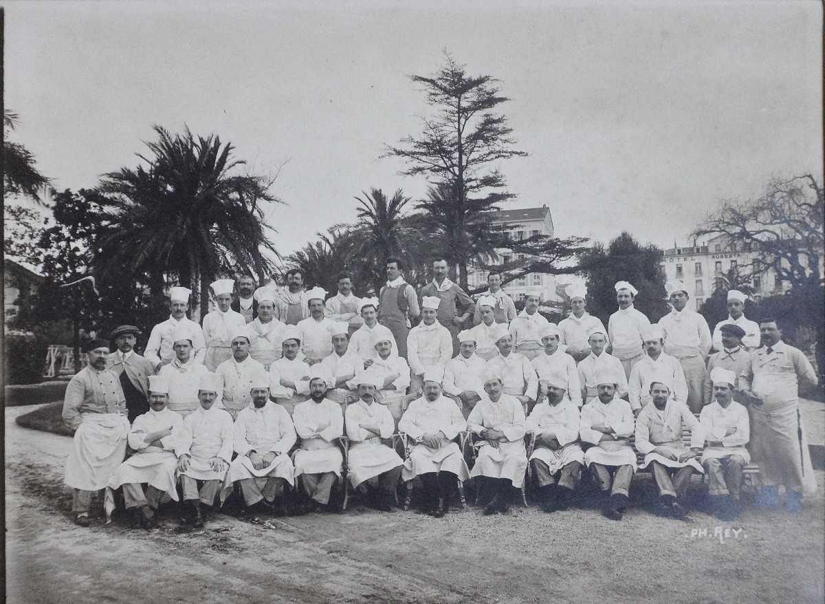 Photo Of The Carlton In Cannes Kitchen Brigade Auguste Escoffier Season 1912-13-photo-3