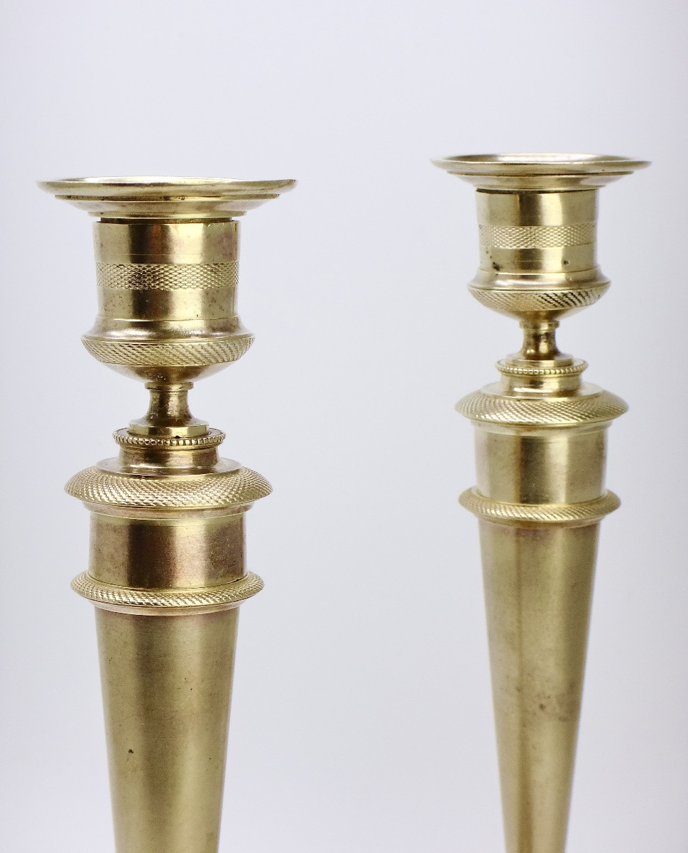 Paire de Flambeaux Bougeoirs bronze à l'Antique époque Directoire XVIIIe-photo-1