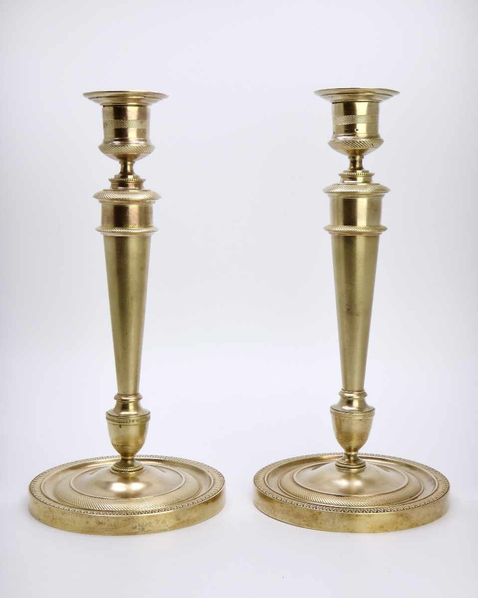 Paire de Flambeaux Bougeoirs bronze à l'Antique époque Directoire XVIIIe