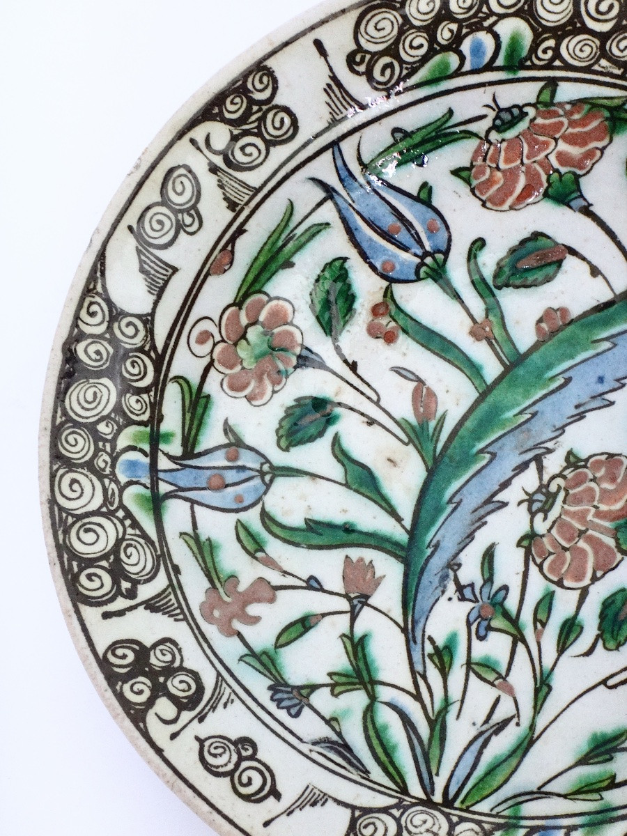 Iznik Earthenware Dish With Saz Palm - Circa 1600-photo-3