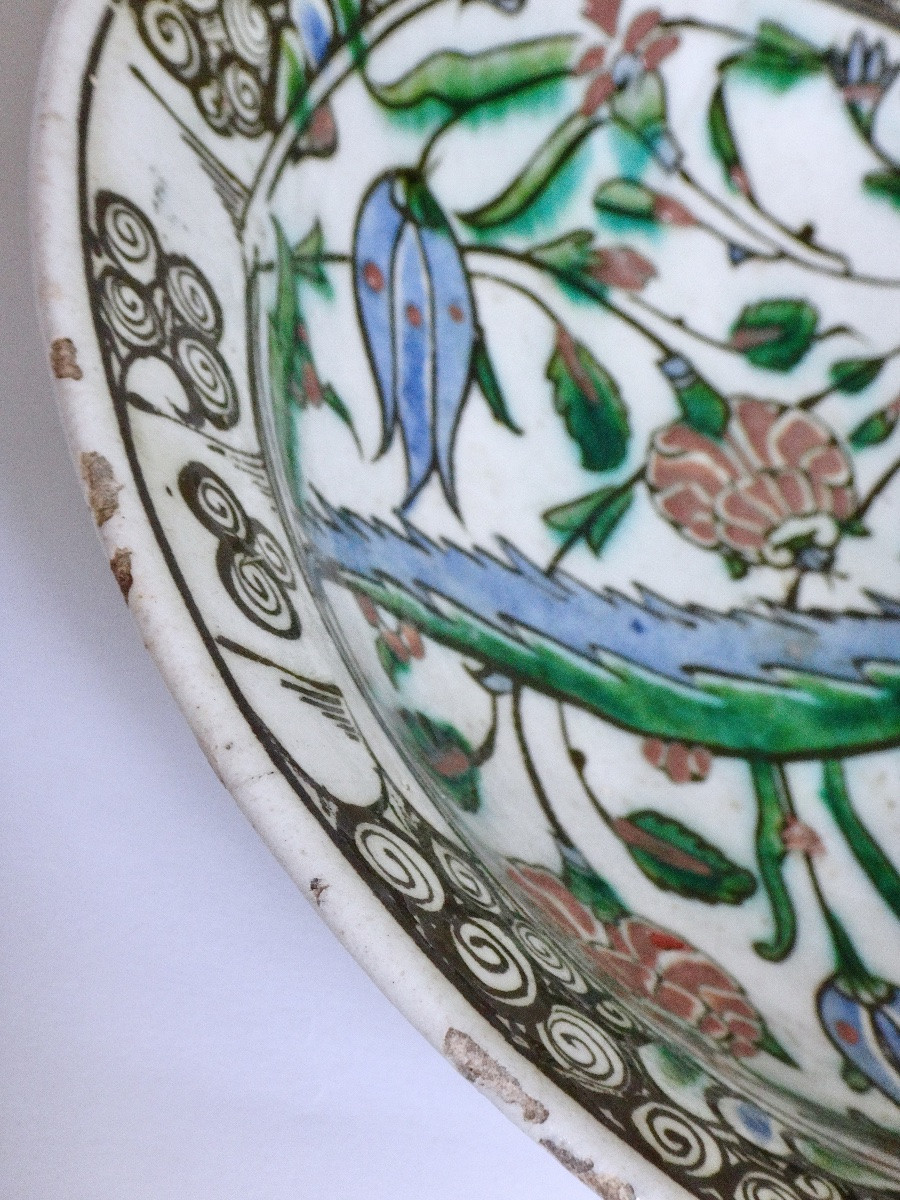 Iznik Earthenware Dish With Saz Palm - Circa 1600-photo-3