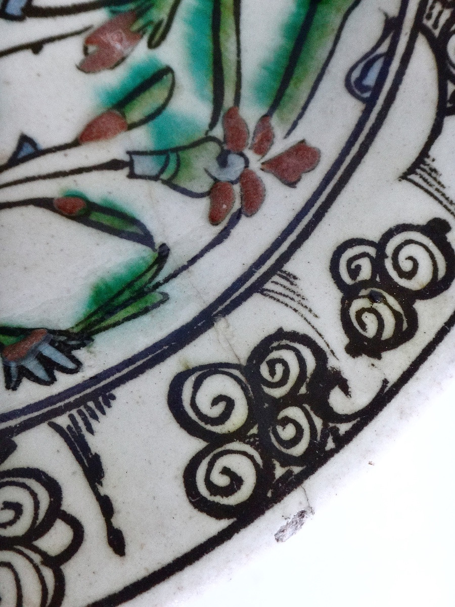 Iznik Earthenware Dish With Saz Palm - Circa 1600-photo-4