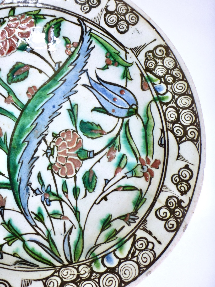 PLAT EN FAIENCE D' IZNIK À LA PALME SAZ ART OTTOMAN EPOQUE XVIIe  -photo-1