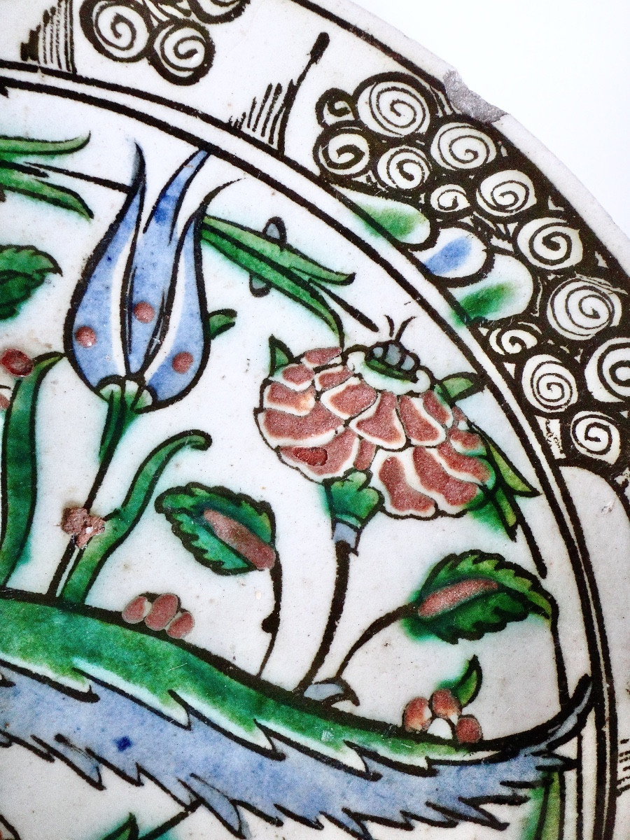 PLAT EN FAIENCE D' IZNIK À LA PALME SAZ ART OTTOMAN EPOQUE XVIIe  -photo-2