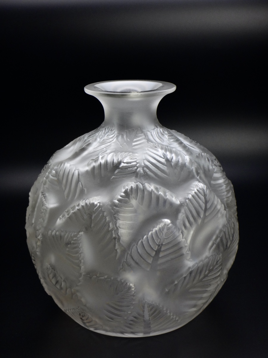 René LALIQUE  Vase ORMEAUX  1ère Édition de 1926 signé et numéroté  N°984-photo-2