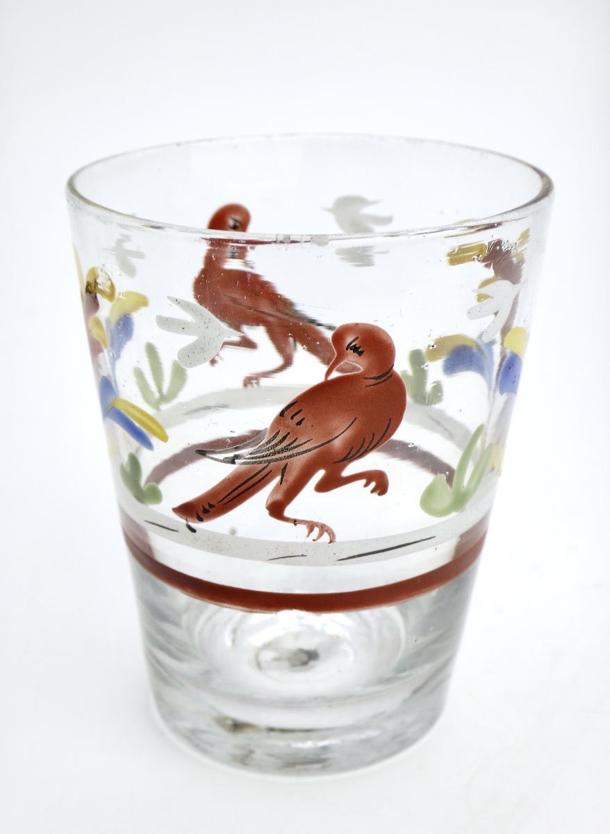 Gobelet émaillé en verre soufflé Alsace ou Suisse époque XVIIIe-photo-1