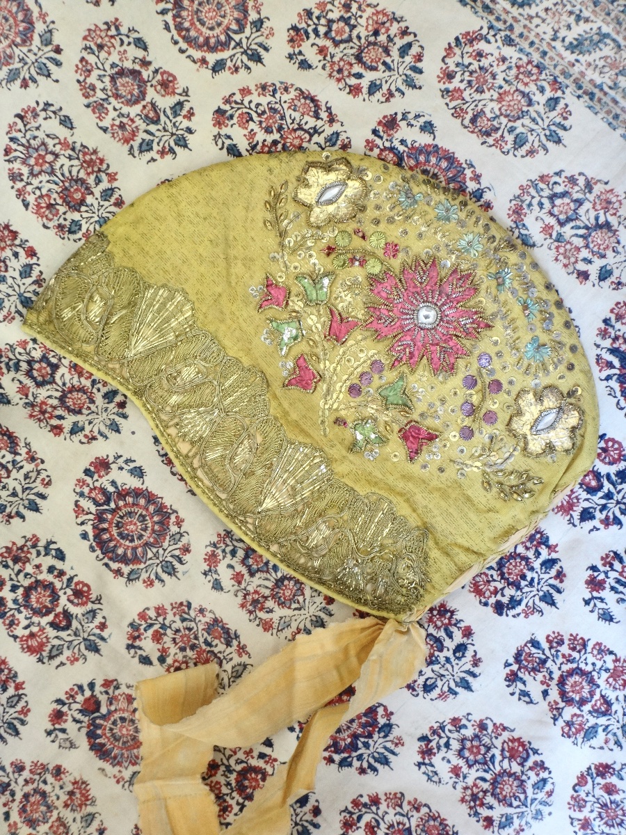 Coiffe traditionnelle alsacienne dite bonnet à bec époque XVIIIe-photo-2