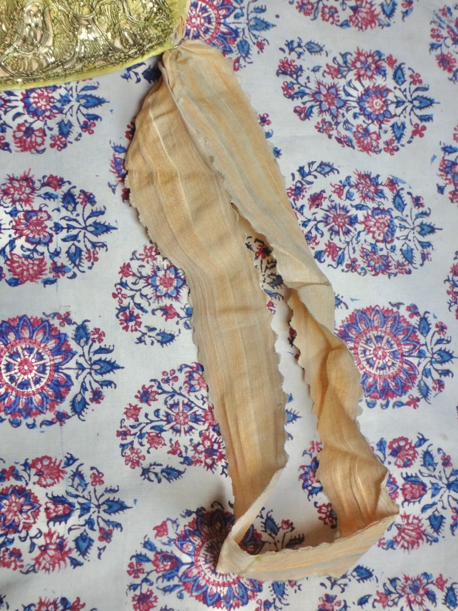Coiffe traditionnelle alsacienne dite bonnet à bec époque XVIIIe-photo-3
