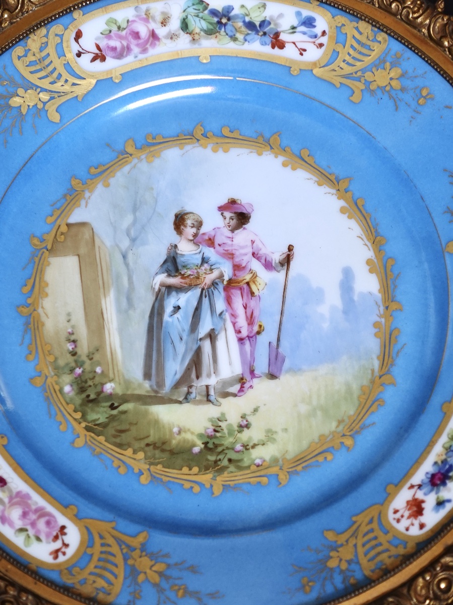 Pair Of Sèvres Porcelain Wall Plates With Bronze Frames In The 19th-century Rocaille Style 1876-photo-3