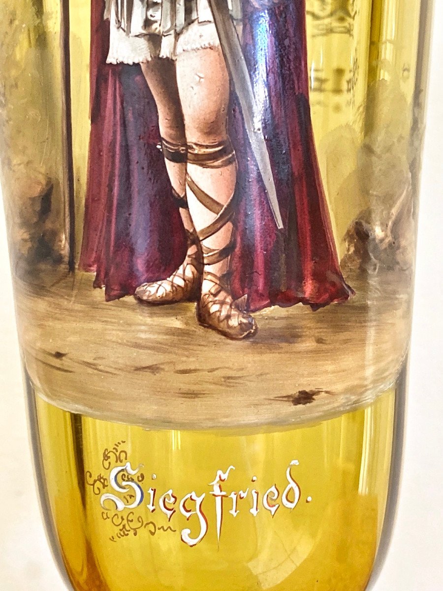 Important Hanap En Verre émaillé De Couleur Ambre à l'Effigie De Siegfried époque XIXe-photo-1