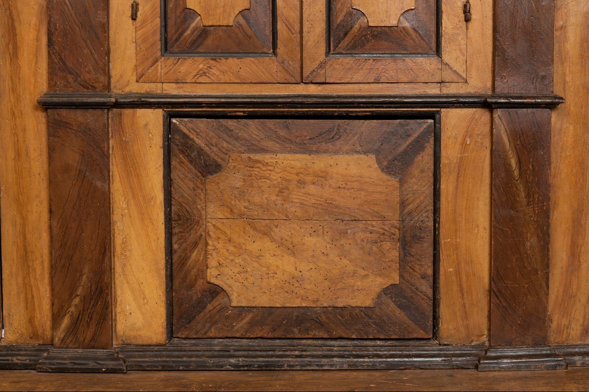 Grand Meuble Crédence à deux corps en bois peint. Italie 17ème -photo-4