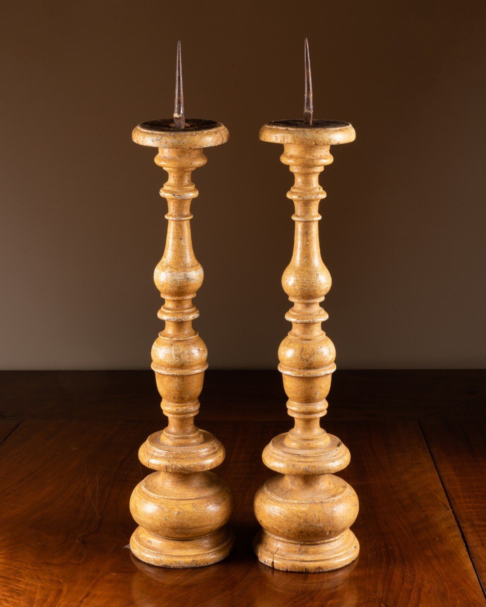 Pair Of Italian  Early Eighteenth Century Candlesticks-photo-2