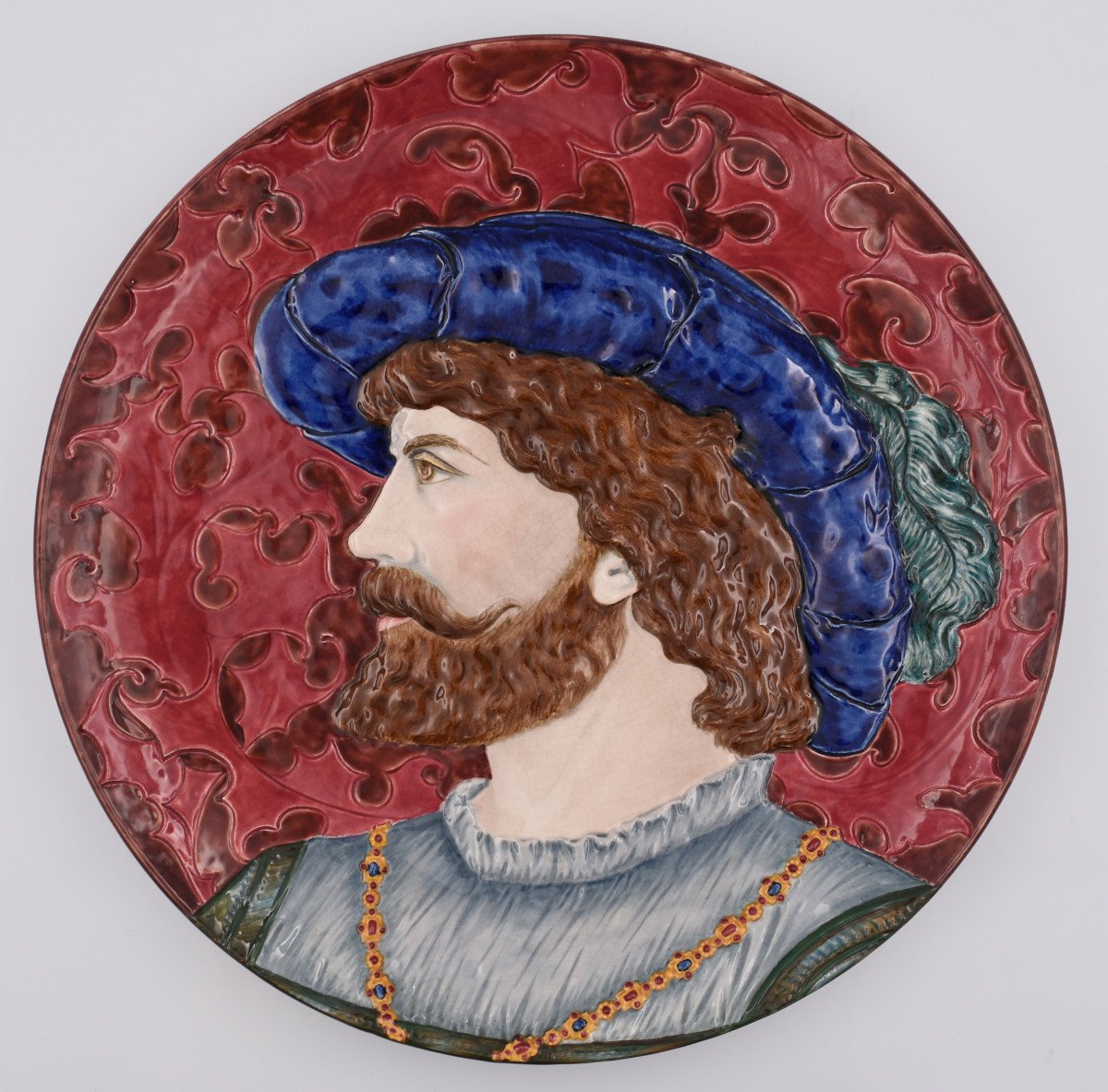 Sarreguemines Majolica Plat En Faïence Décor Portrait d' Une Homme D= 43 Cm