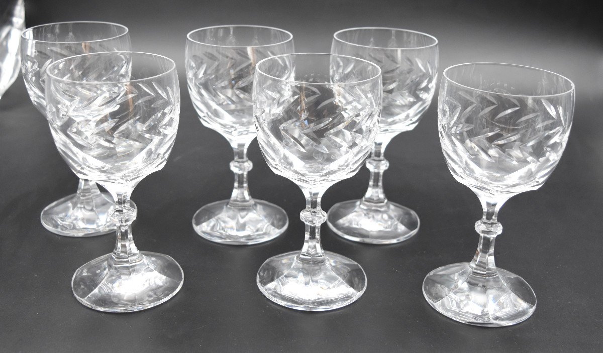 Rare suite de 12 rince-doigts et 12 soucoupes en cristal,Lalique
