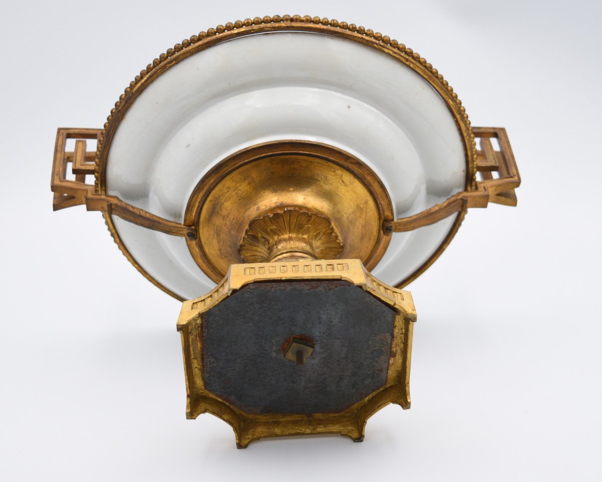 Coupe En Porcelaine De Canton Chine Monture Bronze XIX ème Qing-photo-1