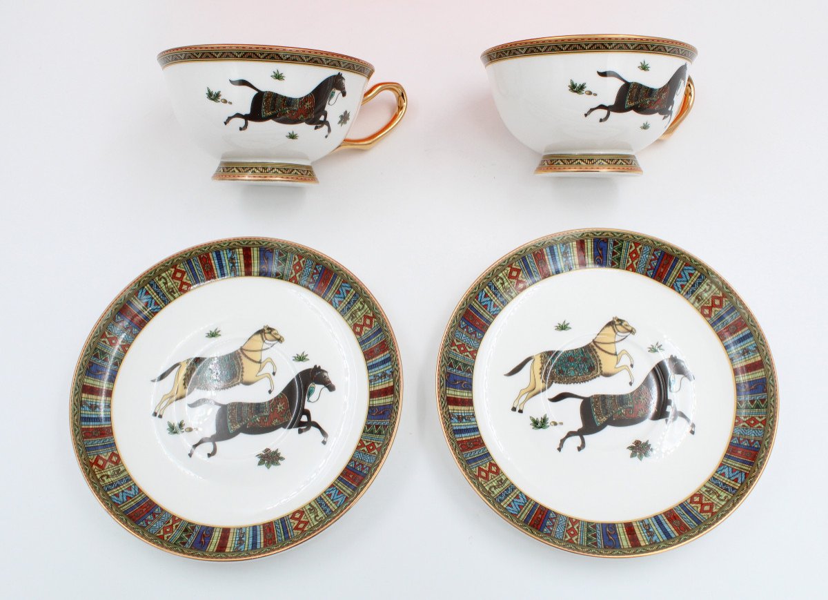 Hermes Pair Of Cheval d'Orient Teacups And Saucers With Box-photo-2