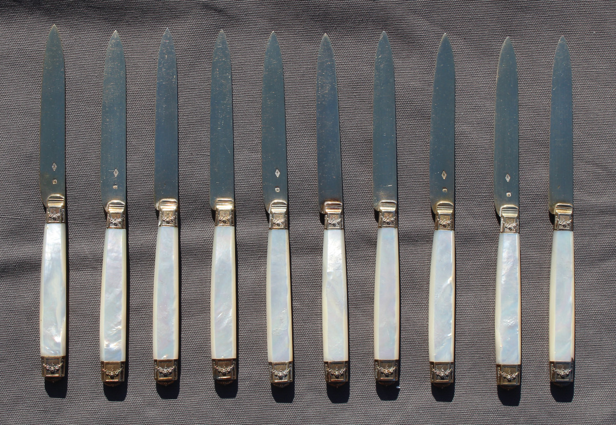 10 Knives With Mother-of-pearl Handles And Minerva Vermeil Silver Blade Orf Cardeilhac
