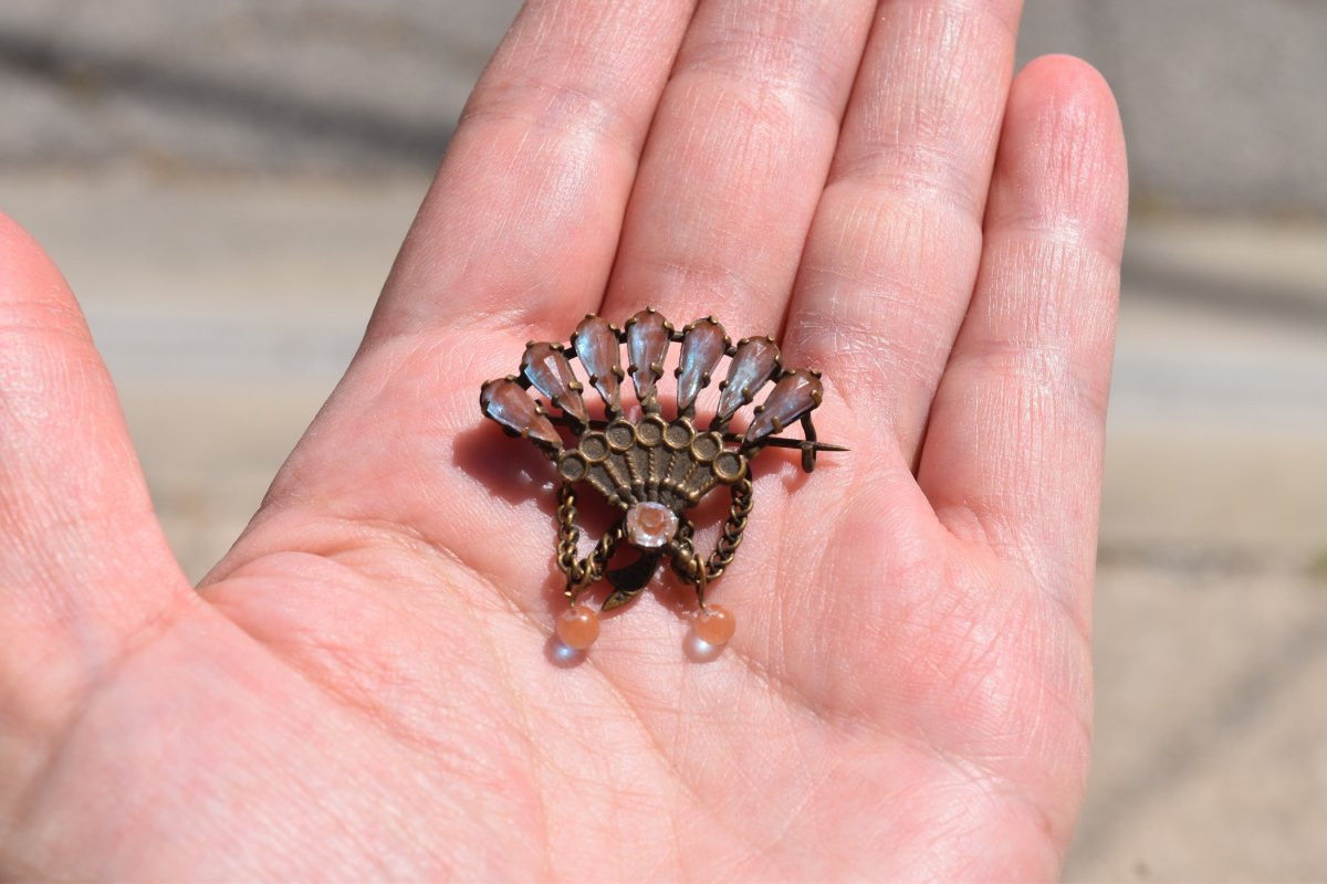 Antique Fan-shaped Brooch In Sapphire And Brass-photo-2