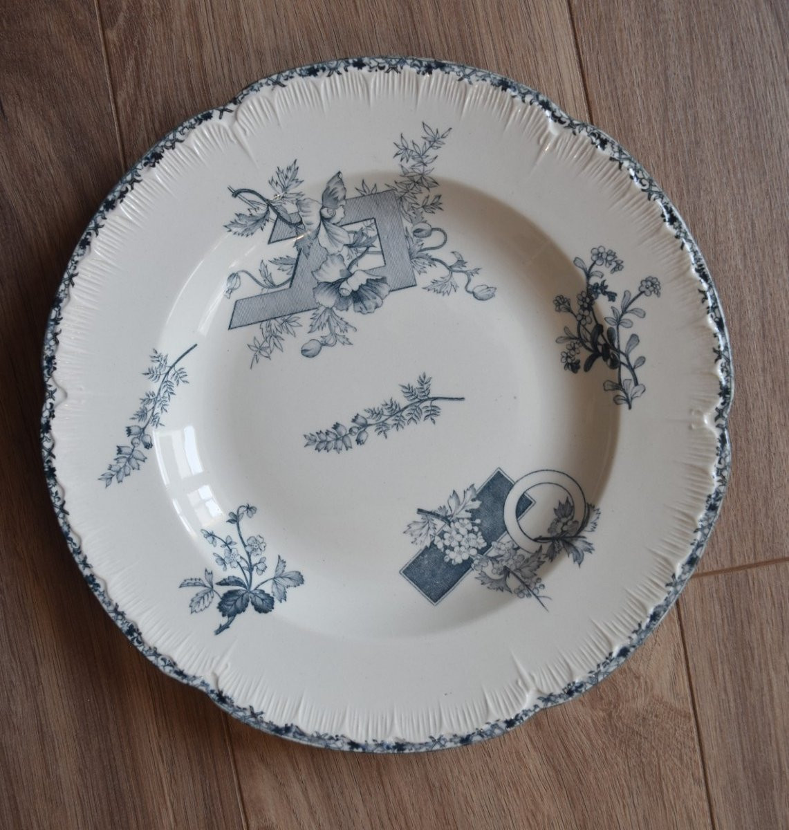 6 assiettes creuses en faïence terre de fer Choisy Grand Dépôt décor Japonisant-photo-2
