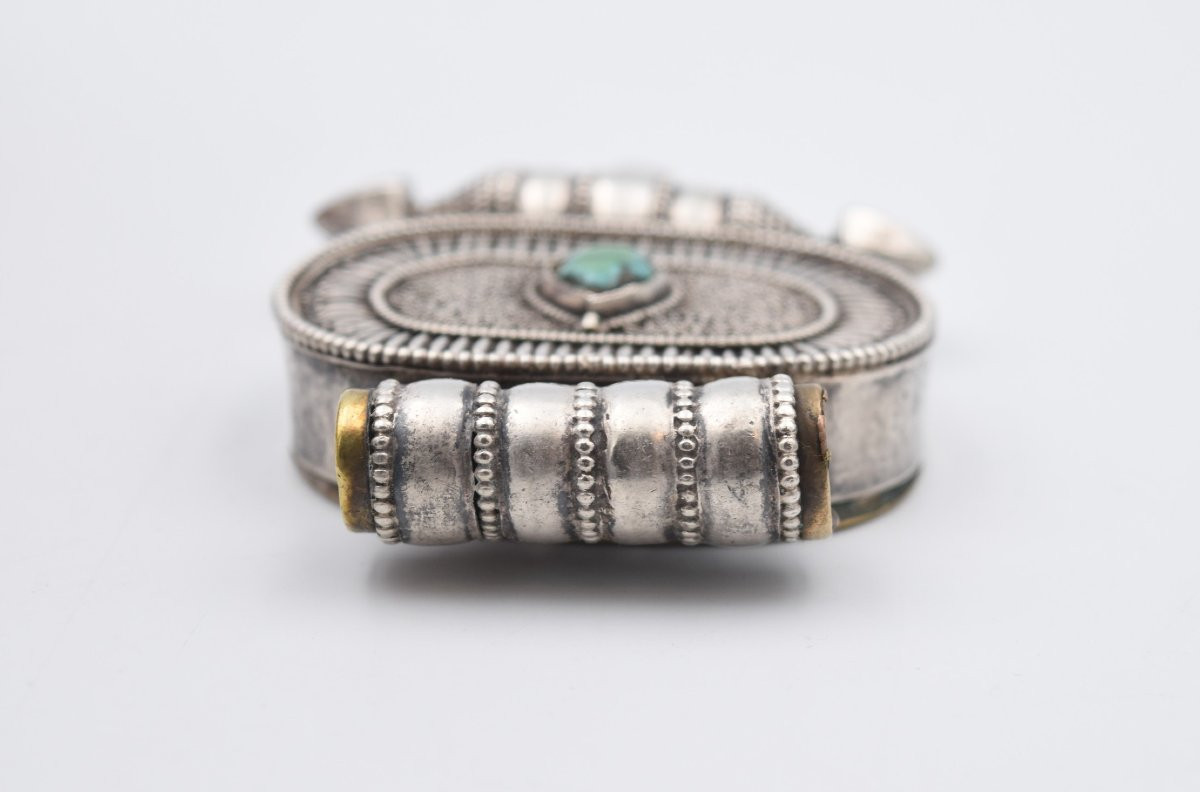 Antique Large Gau Tibet Nepal Pendant In Turquoise Silver And Brass-photo-6
