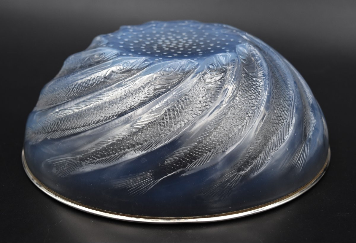 René Lalique Art Deco Opalescent Glass Bowl, Fish Pattern-photo-2