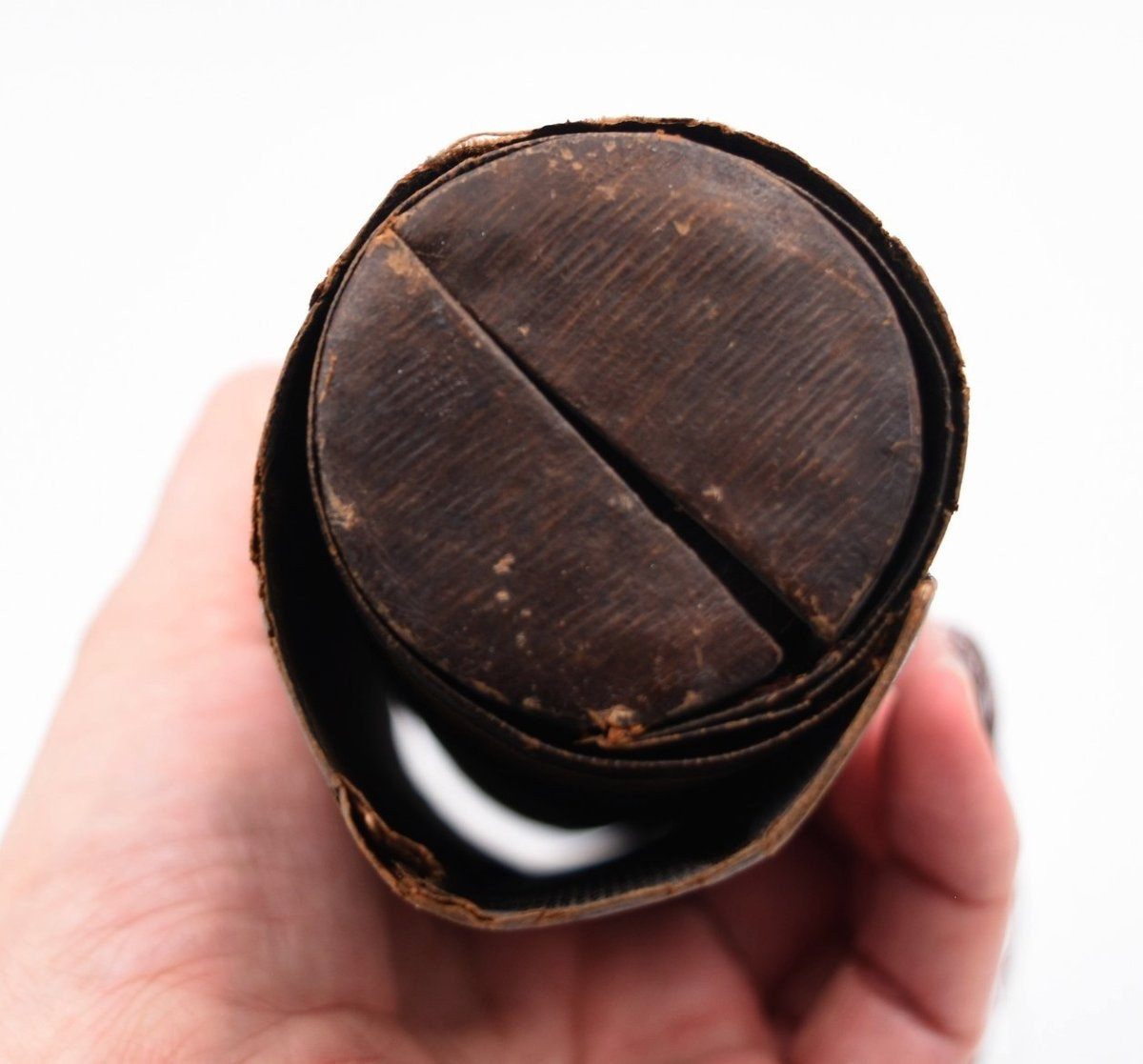 Écritoire cylindrique déroulant de voyage ou campagne maroquin Premier Empire-photo-2