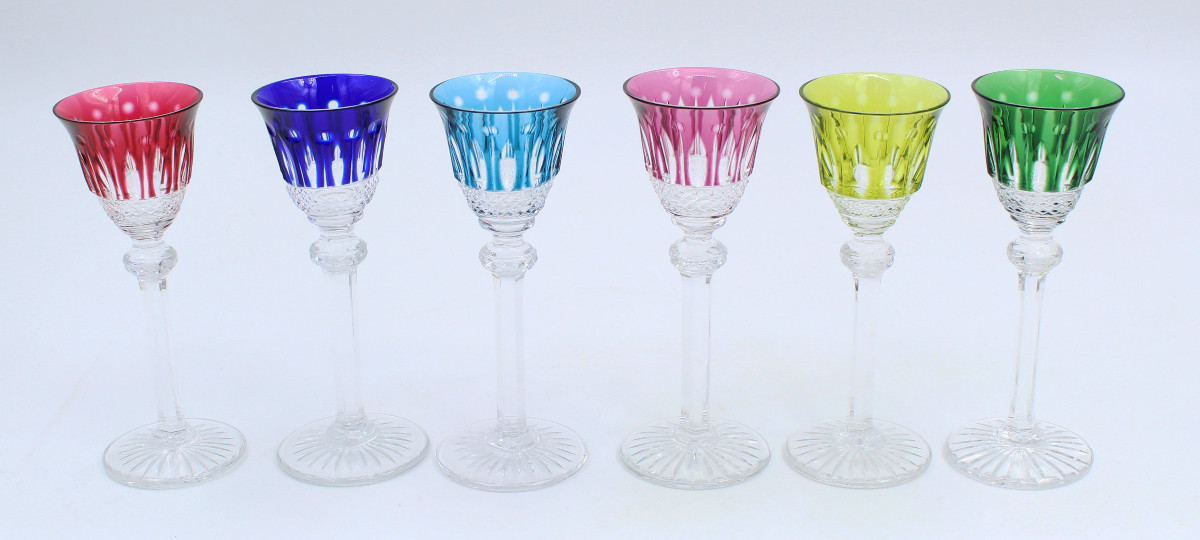 SAINT LOUIS TOMMY VERRE A LIQUEUR ROEMER CRISTAL TAILLÉ DE COULEUR