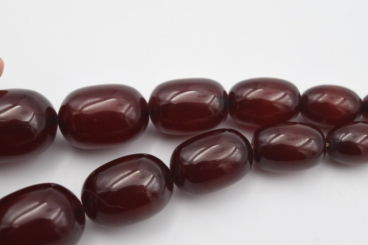 Vintage Red Cherry Amber Futuran Bakelite Necklace-photo-3